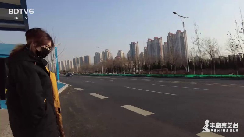 半岛束艺 勇者游戏（合集）地球人已无法阻止鹿野梱梆乘公交 逛商场，还要试鞋