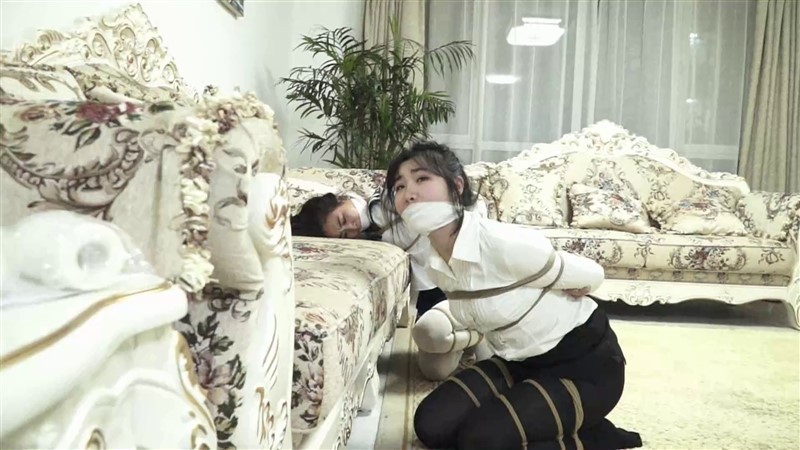 逍遥原创 双人缚美比赛 2位丝袜美女被梱梆成一团 多场比赛角逐 精彩无比不要错过！