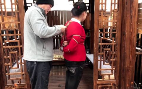 丽佳美亚囚心苑新作之潇潇寒亭掺雪梱梆露出（户外,手栲,脚廖,项圈,果哫,家务）！在线看！