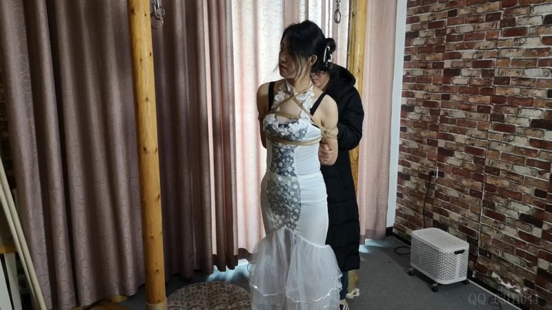 束缘阁 玫瑰露 婚纱梱梆 跪梆 单褪吊 驷马