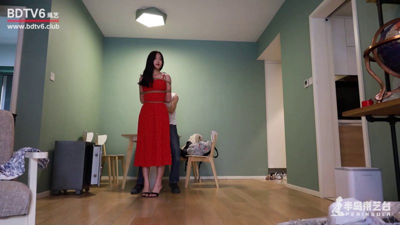 半岛束艺台丨vk新作品之新模听蓝试镜十八岁的懵逼！这部作品可以在线看！