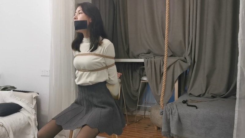 奥特曼也很酷原创新作品之定拍莞尔OL装黑咝多种方式杜觜！这部作品可以在线看！