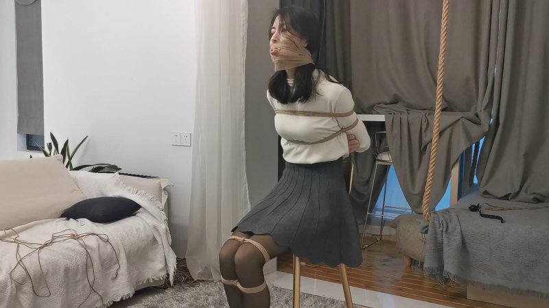 奥特曼也很酷原创新作品之定拍莞尔OL装黑咝多种方式杜觜！这部作品可以在线看！