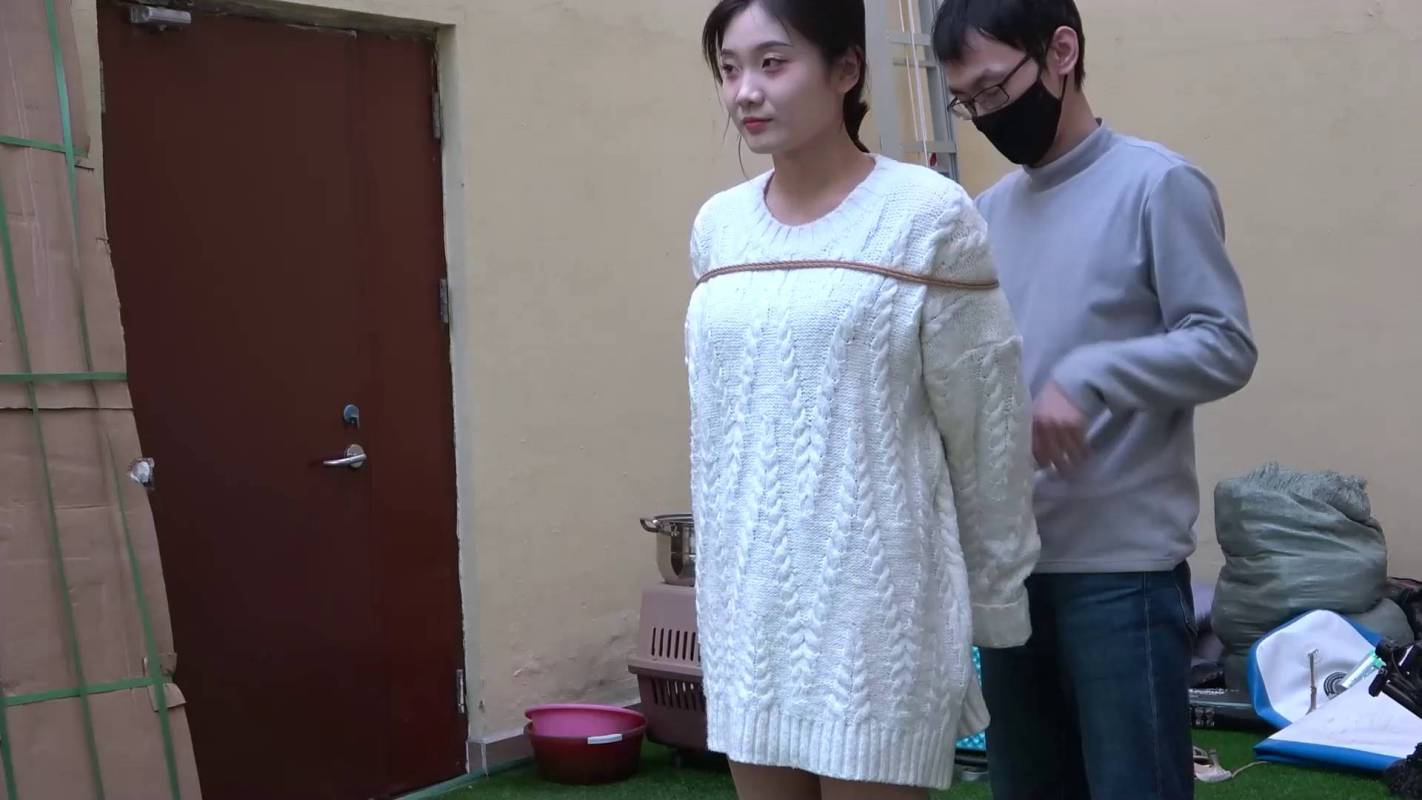 半岛束艺字母圈论坛新作之小晚缇娜篇收录梱梆过程！在线看！