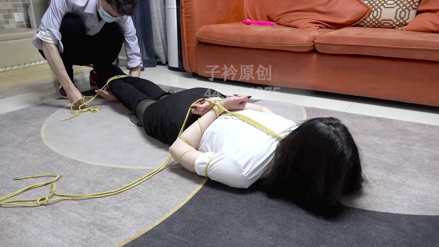 子衿驷马口球新作品之定拍妍如五花连脖驷马口球放置！这部作品可以在线看！