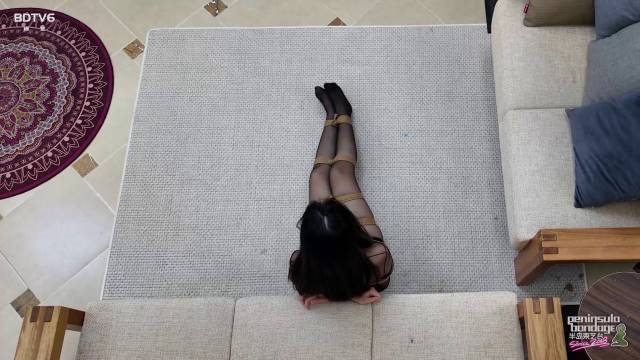半岛束艺台紧缚新作之错误的求助~矢崎！在线看！