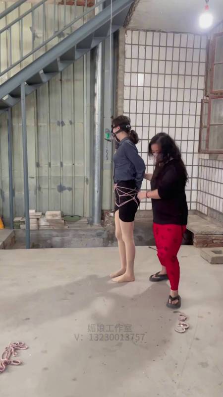 媚娘原创紧缚新作之直臂悬空吊！在线看！