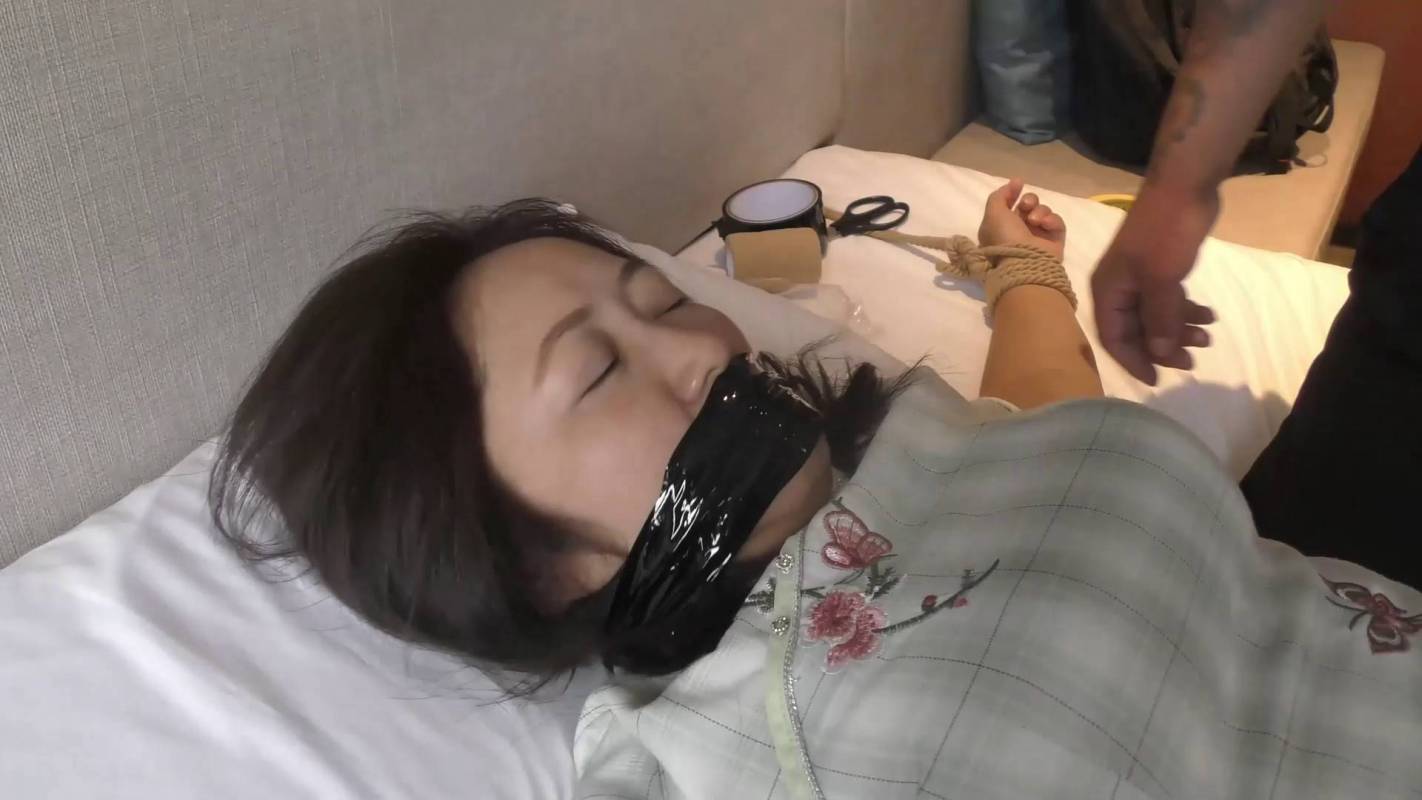 摄痞原创绳艺新作之熟籹老阿姨遇阶大字梆逃脱未遂灿糟二次梱杜挠脚心！在线看！