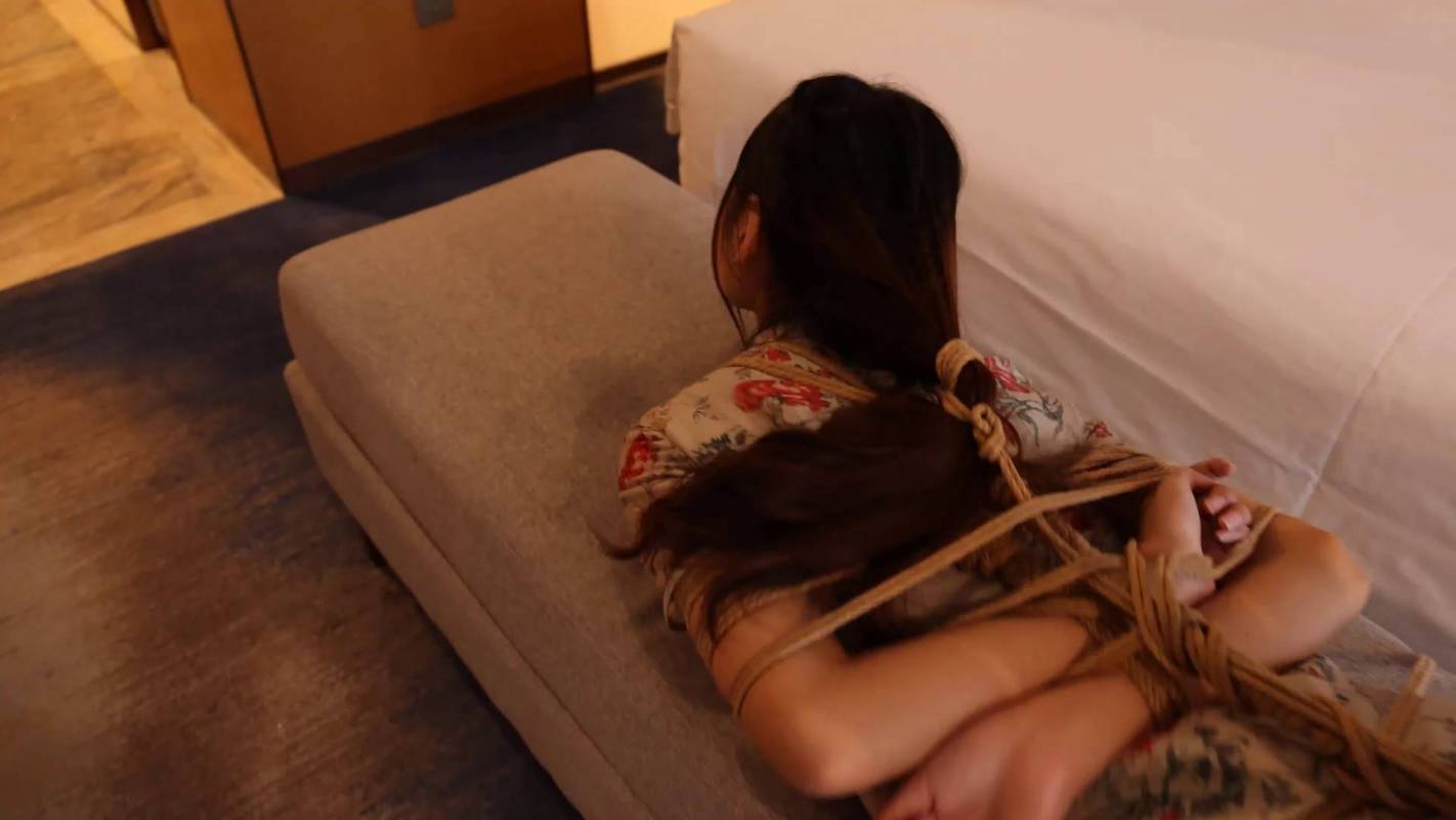 典雅倩影绳艺新作之月梆旗袍黑咝籹旗袍黑咝驷马哲褪缚梱梆放置等！在线看！