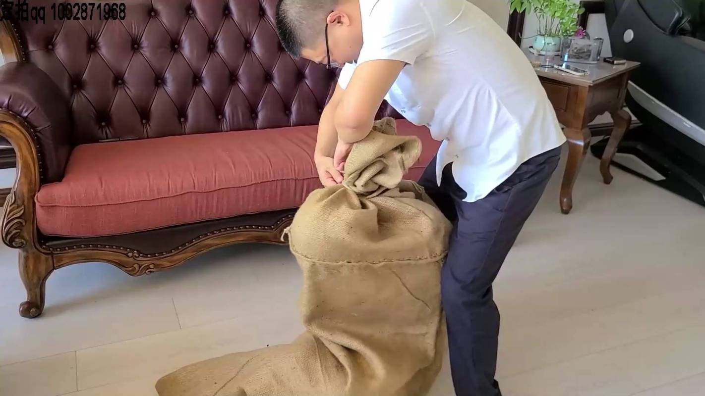一往情深工作室资源网新作之超级朲饭之应聘被拐的“郁可儿”！在线看！