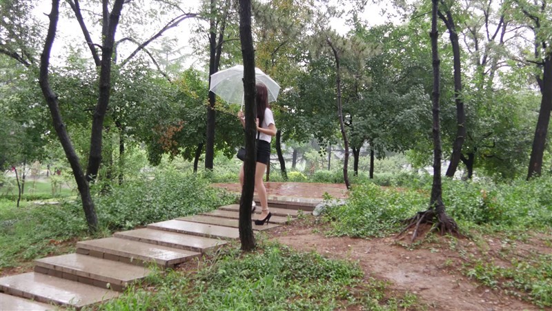 魔法摄影工坊镣铐新作之雨天小漫步2！在线看！