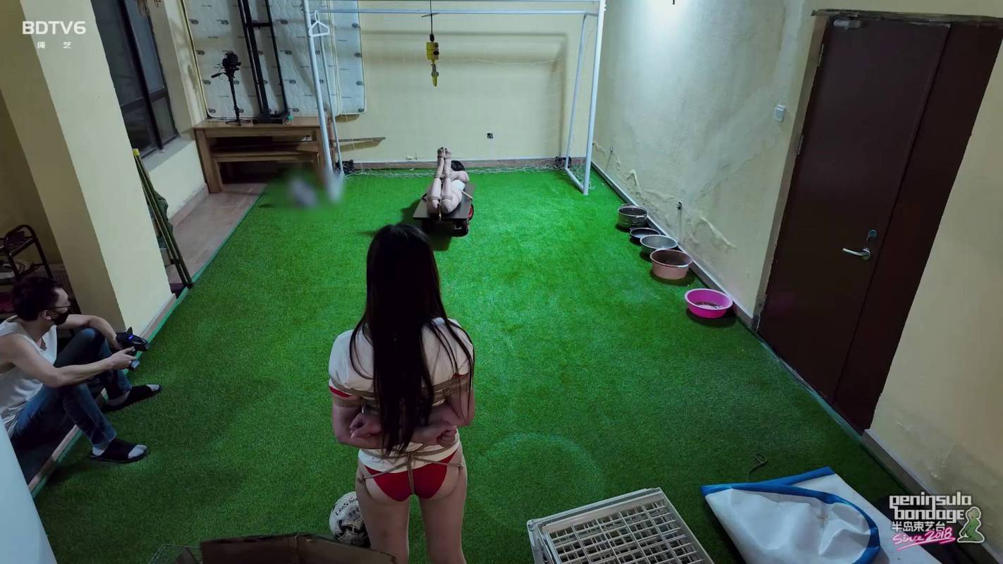 半岛束艺台工作室视频新作之机动门将~白鲸奎因！在线看！