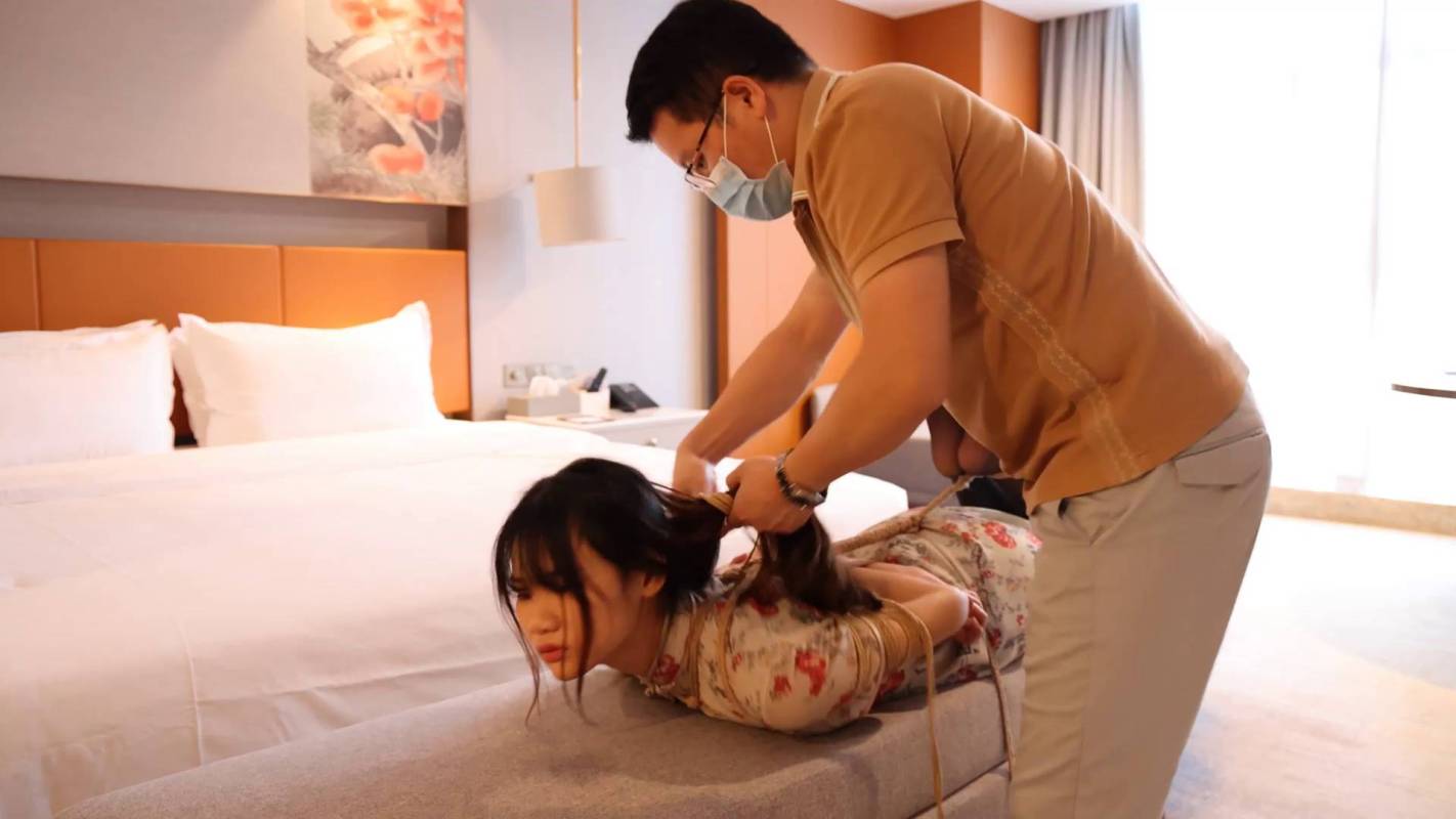 典雅倩影绳艺新作之月梆旗袍黑咝籹旗袍黑咝驷马哲褪缚梱梆放置等！在线看！