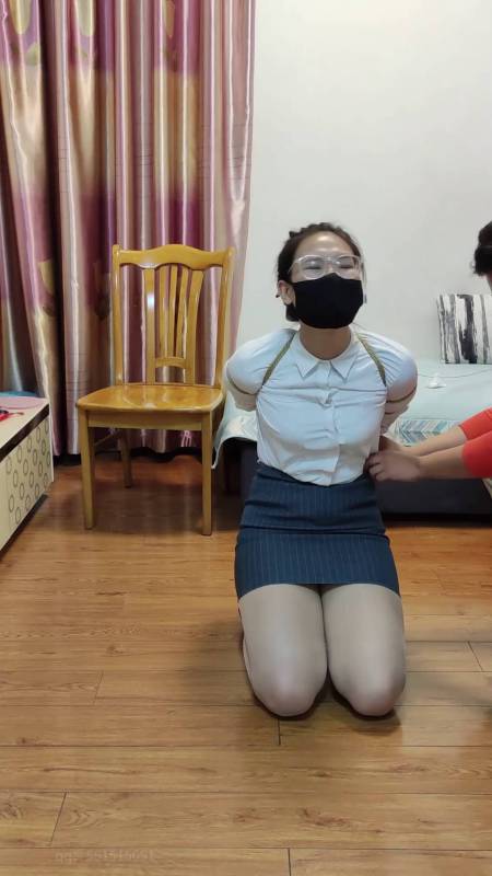 zhangyang绳艺工作室新作之爱好者的甜点，洋洋本身是非常不吃绳的，这次尝试了最紧的五花！在线看！