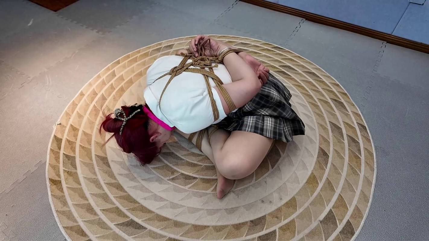 一绳所爱绳艺定拍新作之依依脱缚挑战（一）《海老缚》真实紧缚、逃脱是真的困难！在线看！