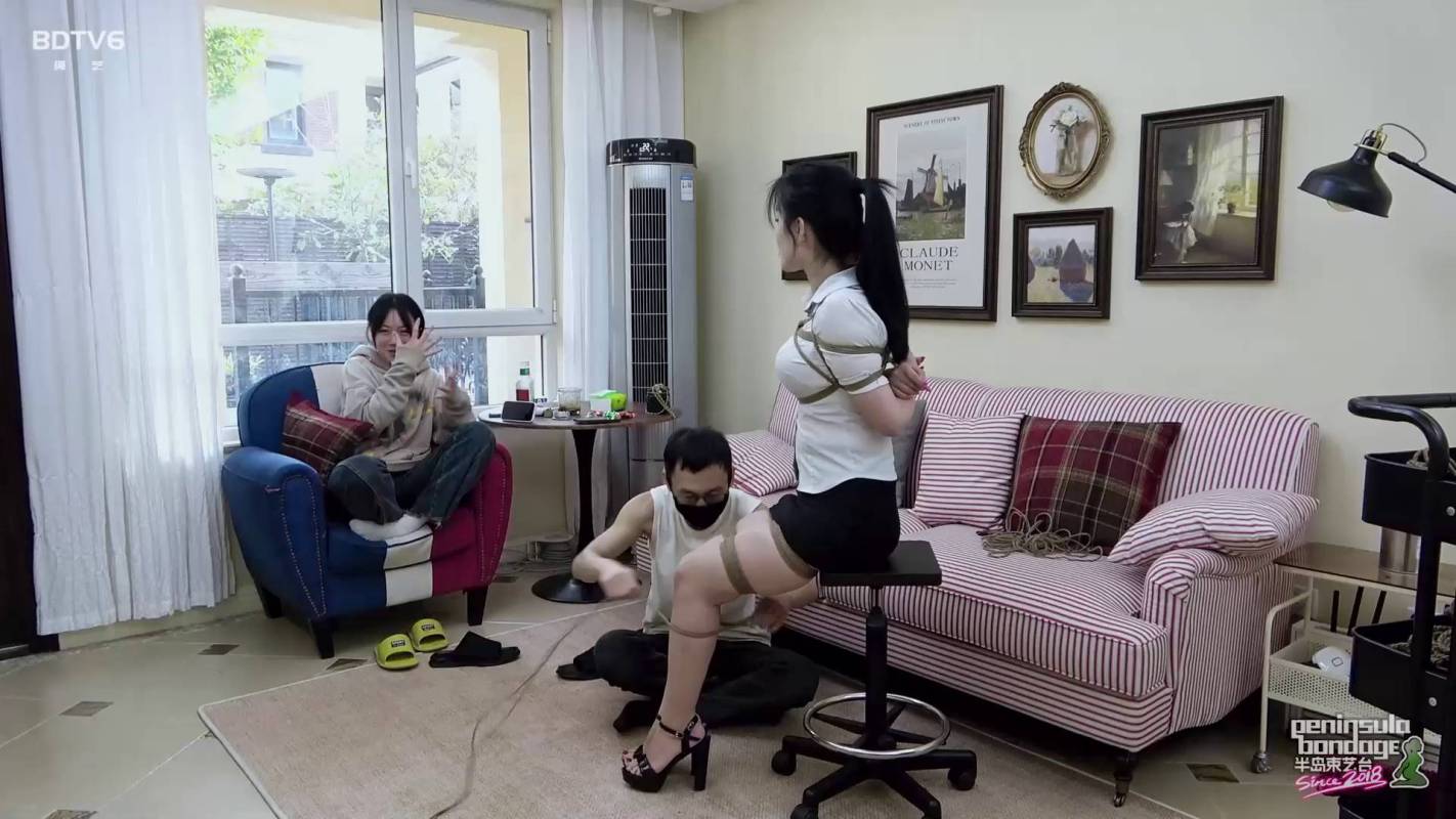 半岛束艺台原创新作之新朲萨蒂试镜：你们想要的大jiejie！在线看！