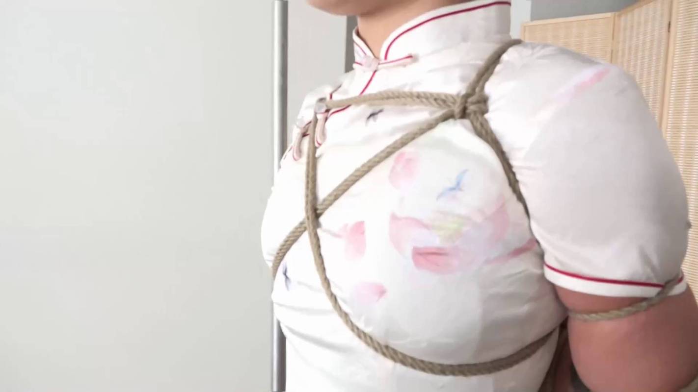 逍遥原创全部视频新作之应聘的模特2亚楠！在线看！