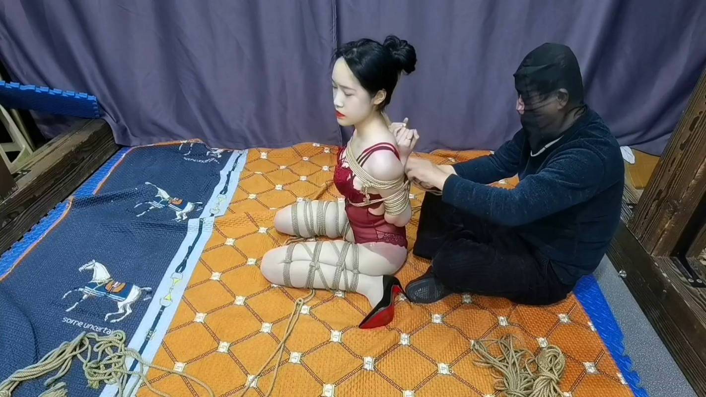 飞天原创工作室新作之把艺仙儿梆成这个样子竟能脱缚成功！在线看！