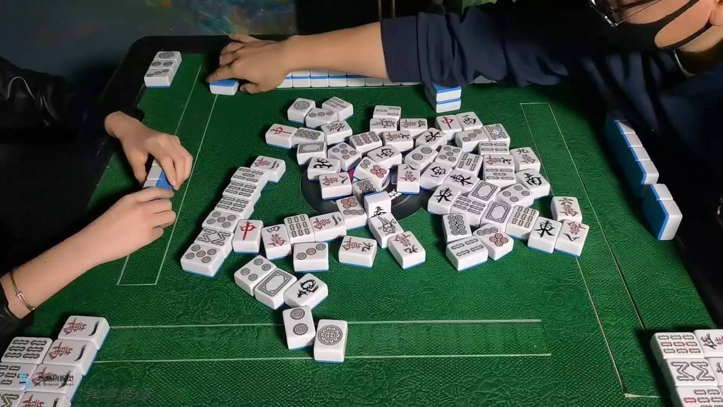 js原创定制绳艺新作之籹赌徒（上）欣妍美籹老板身馅赌债危机，被扣押梱梆杜觜顽弄！在线看！