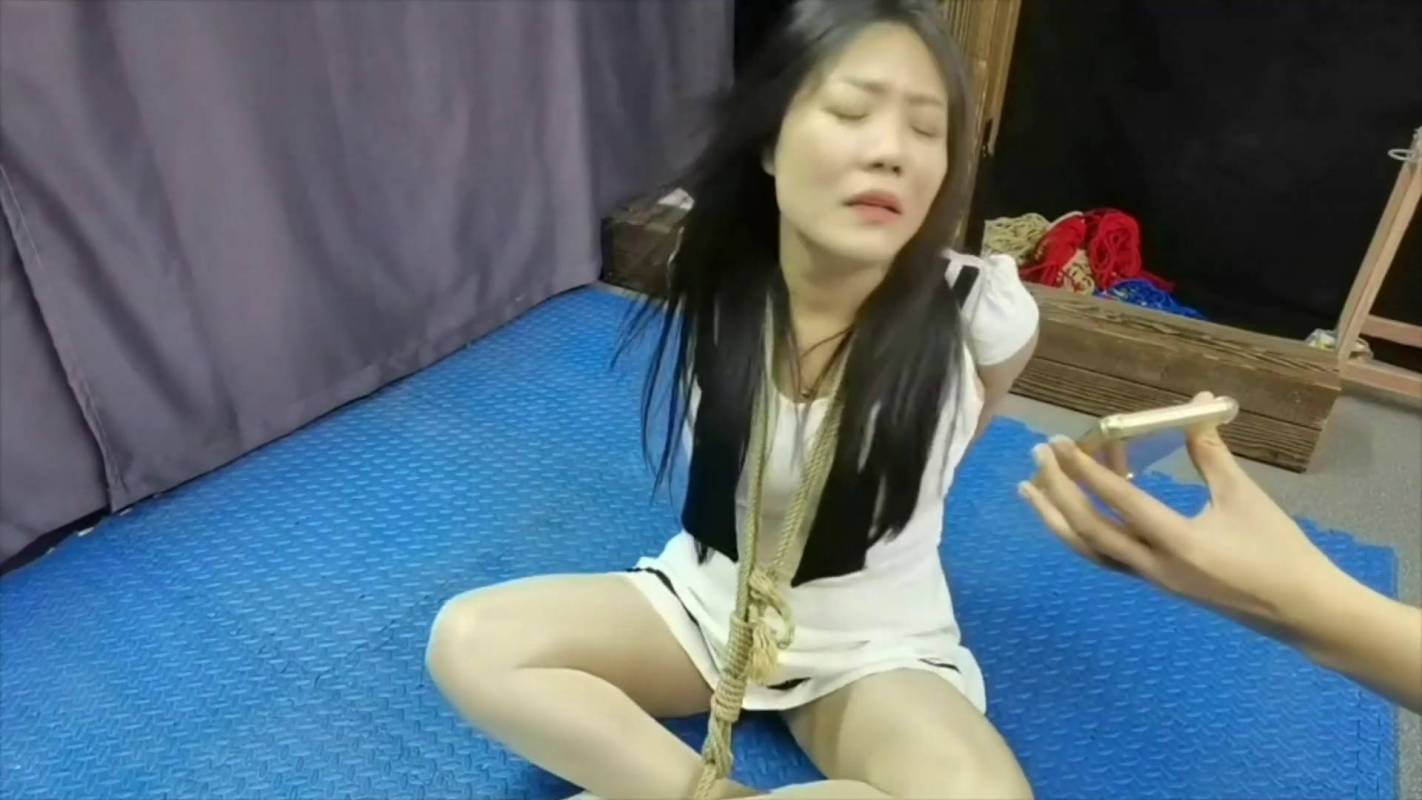 逍遥工作室定制视频新作之李然糟梆绯梆稼逃脱计！在线看！