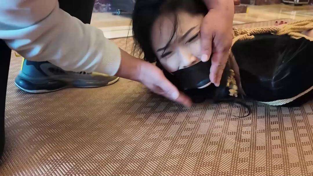 随心工作室视频精选新作之残酷的梆稼案（下）得救的小智雪婉糟遇报复，咝袜tao头驷马梱梆+柱缚椅缚！在线看！