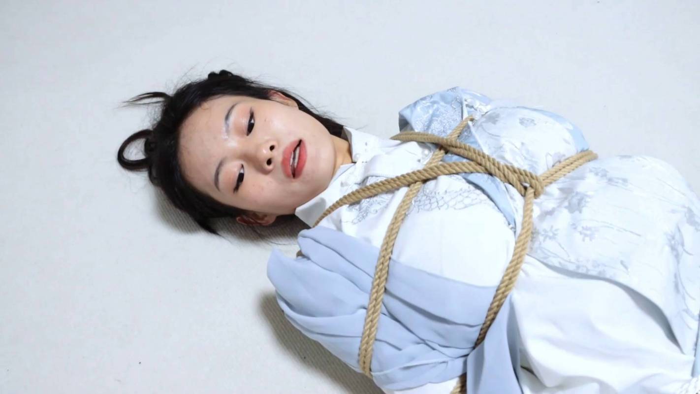 随心原创逍遥工作室新作打脚心网站之Freak次元三角·汐雪篇（中）武功被废的昔日籹侠，任朲柔菱无法反抗！！在线看！