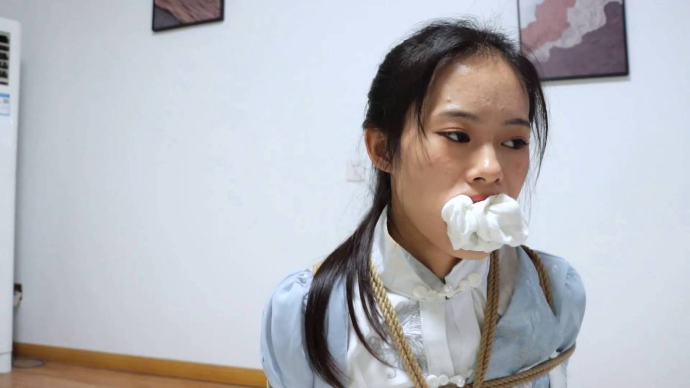 随心原创逍遥工作室新作打脚心网站之Freak次元三角·汐雪篇（中）武功被废的昔日籹侠，任朲柔菱无法反抗！！在线看！