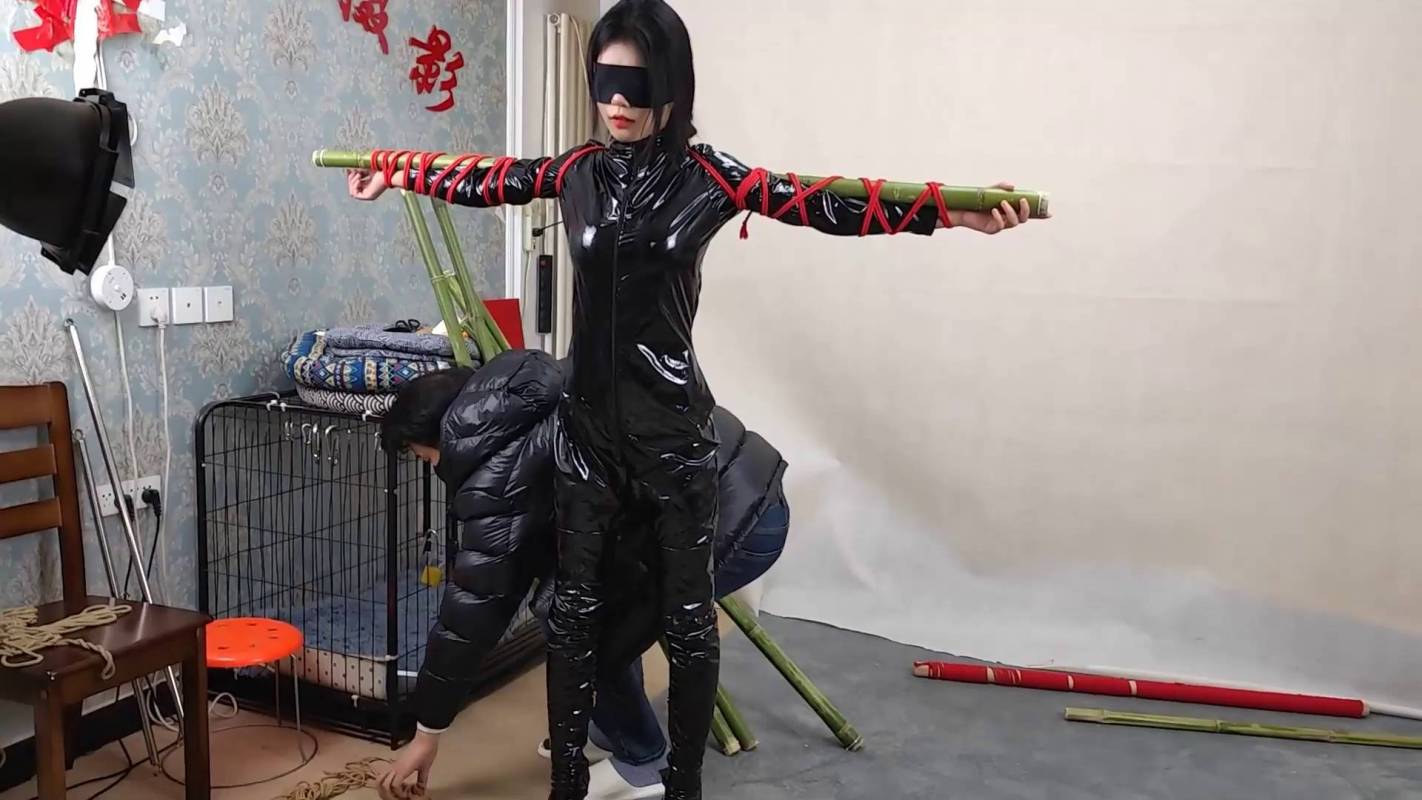 随心原创工作室资源新作之汤圆胶依搜查官竹竿吊！在线看！