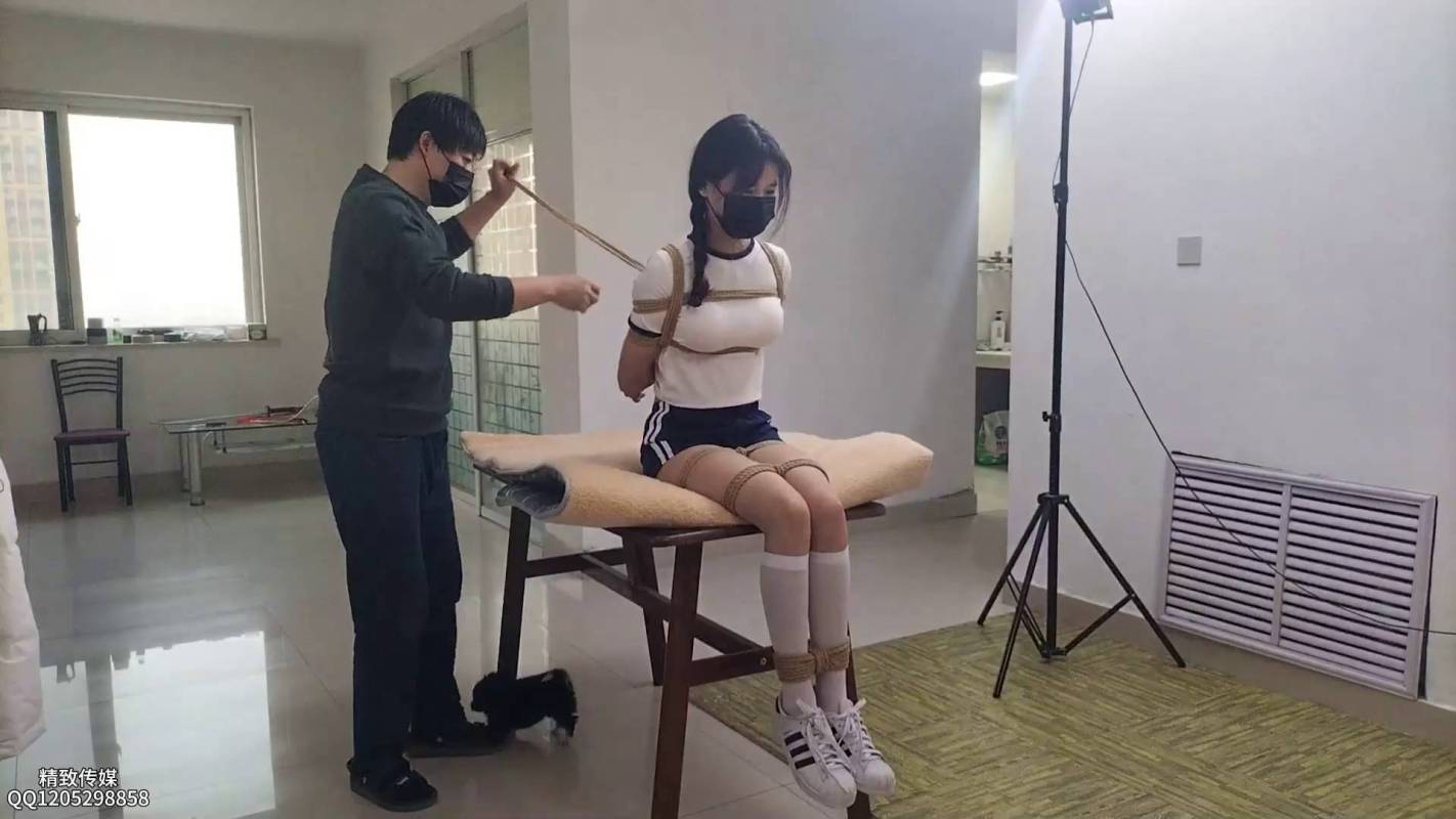 精致绳艺紧缚新作之米圈日式驷马！在线看！