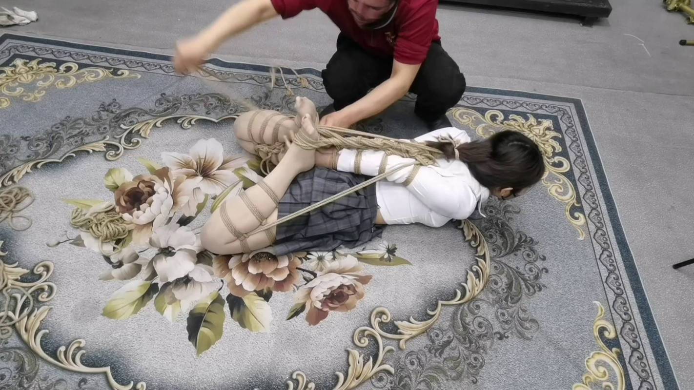 飞天原创在线观看新作之云仙儿驷马和柔仙儿吊缚展示！在线看！