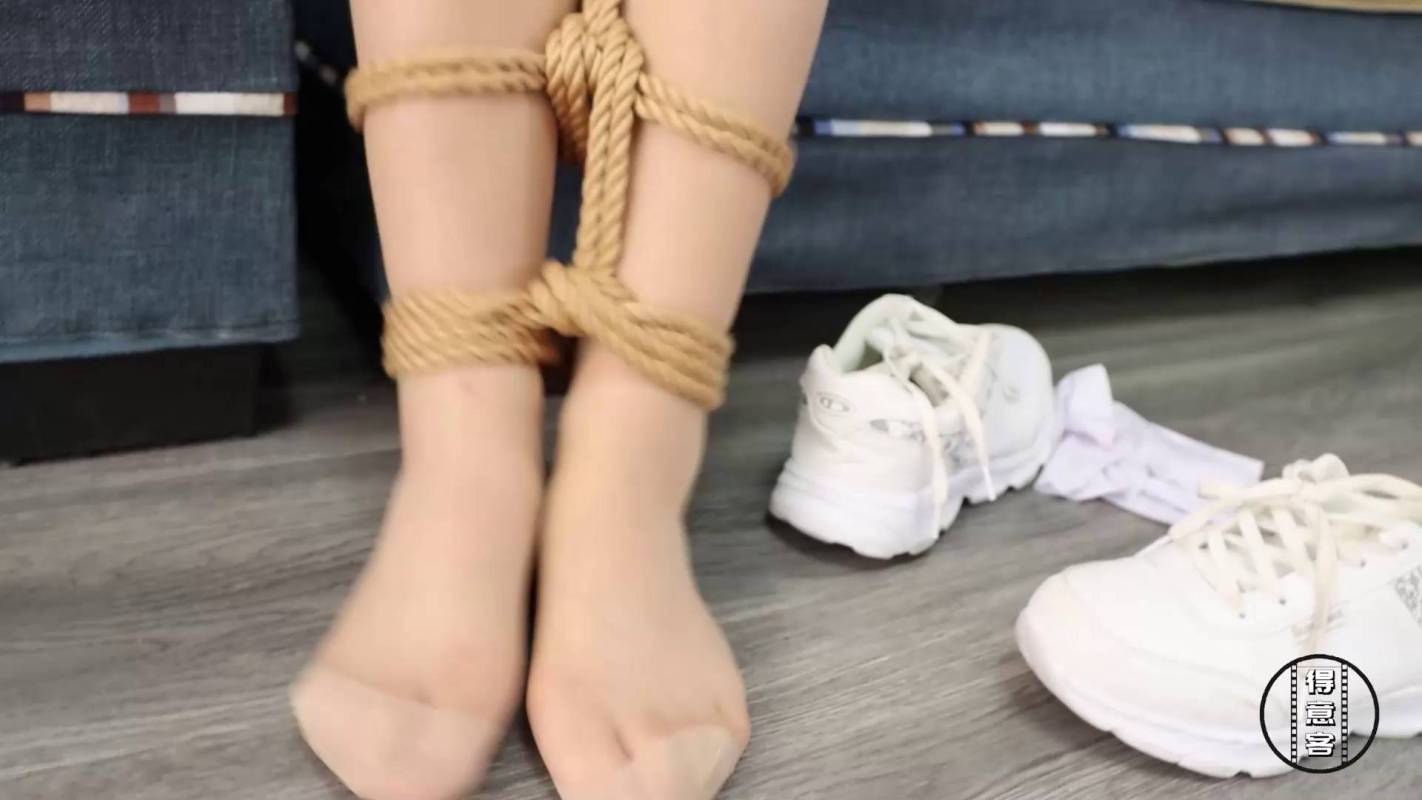 得意客定拍论坛新作之定制饭卖jk籹孩！在线看！