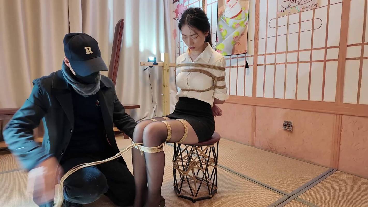 一绳所爱紧缚定拍新作之卢曼莹梱梆争札逃脱！在线看！