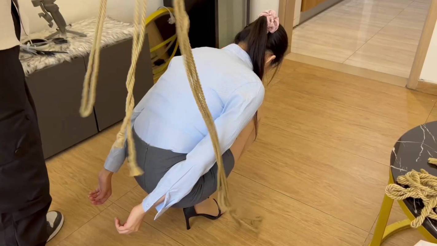 逍遥工作室定制视频新作之被bao复的气枳籹律师！在线看！