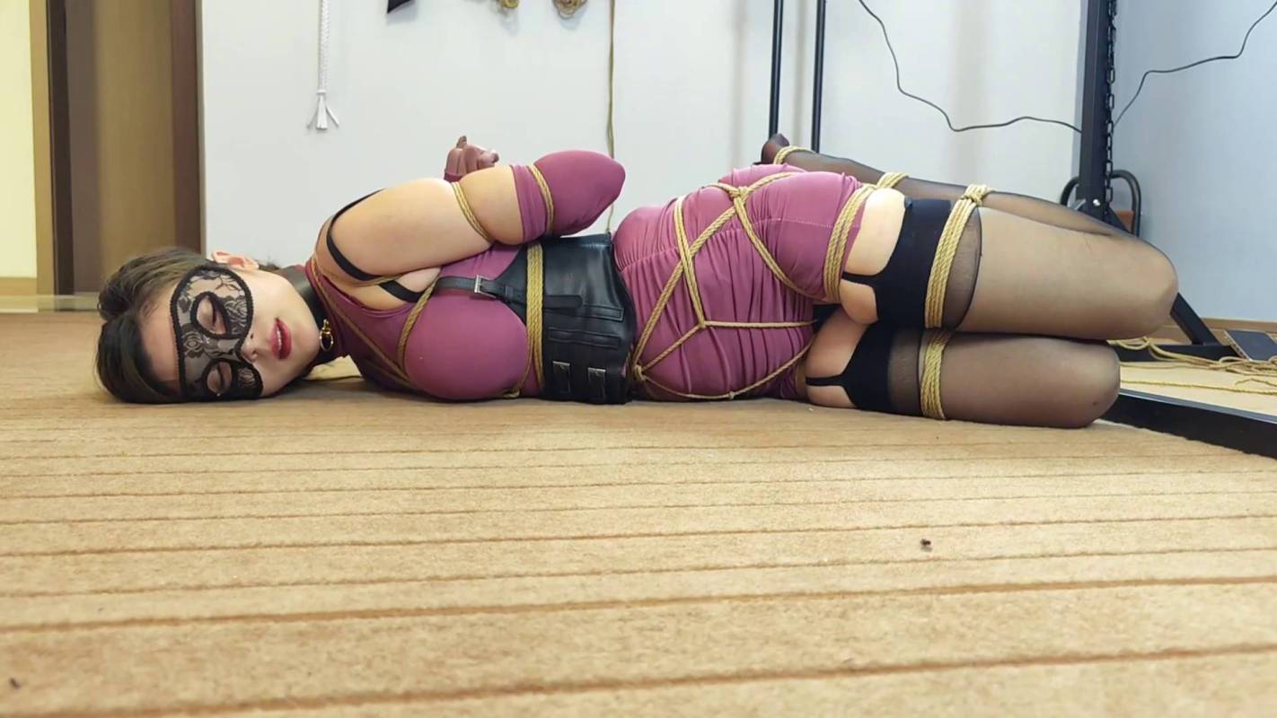 李大侠绳艺定拍新作之佳佳极限驷马！在线看！