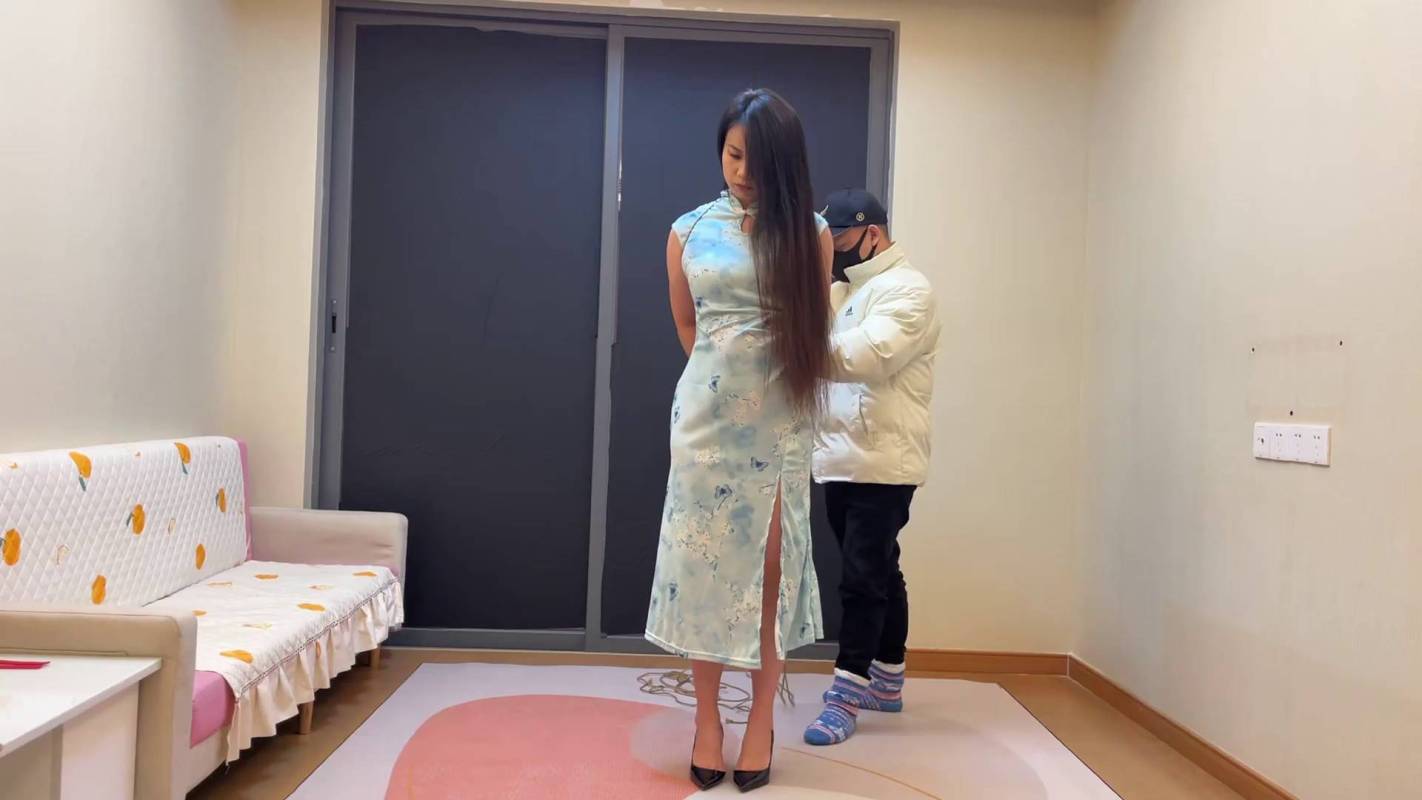 素人绳艺工作室新作之旗袍直臂五花轻松一刻顽一下！在线看！