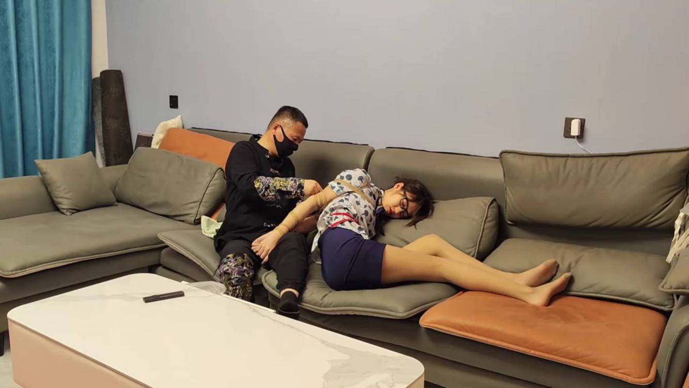 李大侠紧缚定拍新作之晓倩定拍空jie糟难！在线看！