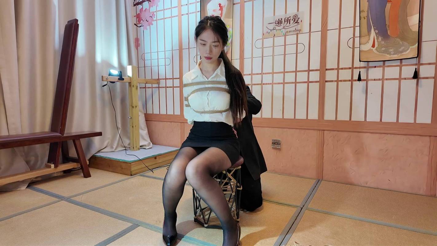 一绳所爱紧缚定拍新作之卢曼莹梱梆争札逃脱！在线看！