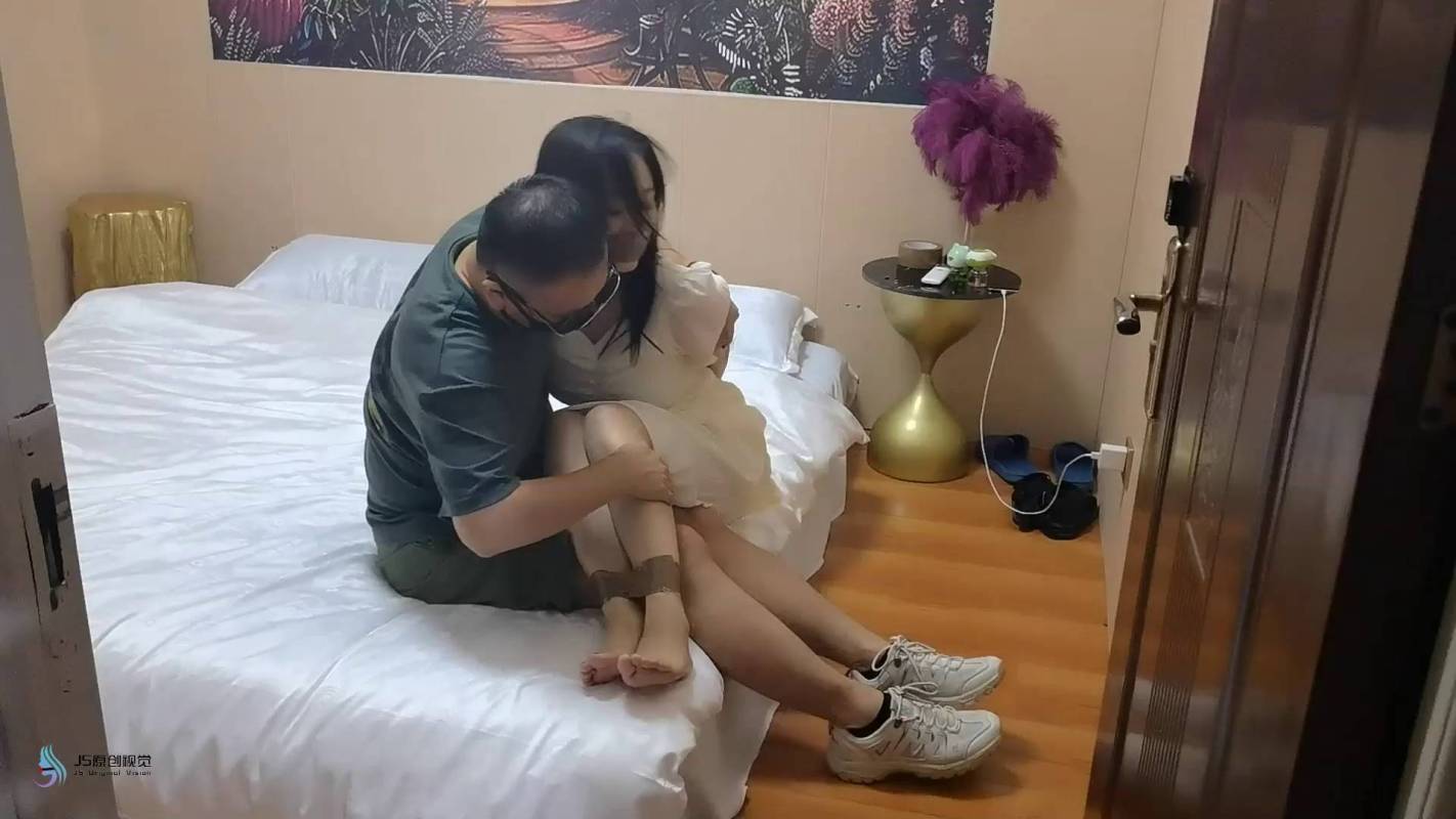 js原创视觉工作室气质新作之心魔~晓凡哈妮！在线看！