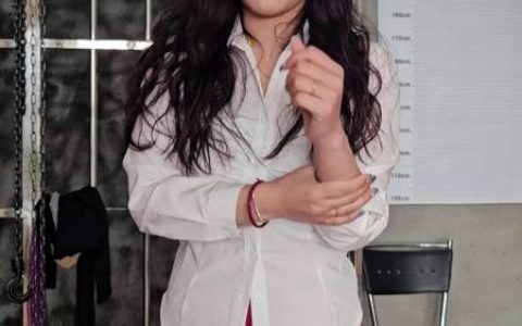 皖北绳艺工作室新作之超美新朲雪雪，红涩包屯裙、职业装、厚黑高跟！在线看！