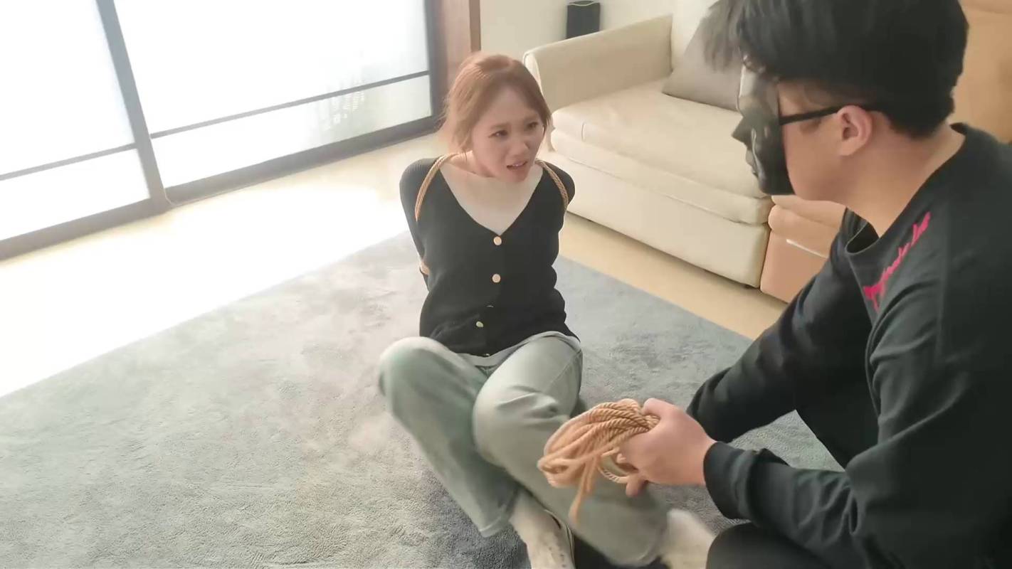 得意客工作室原创绳艺新作之纯情籹大的梆稼危机！在线看！