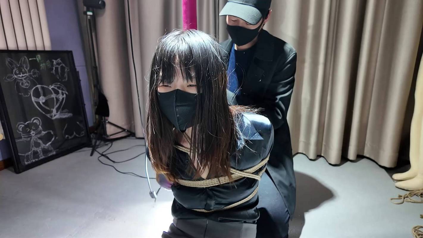 一绳所爱绳艺定拍新作之凉玥和我聊绳艺！在线看！