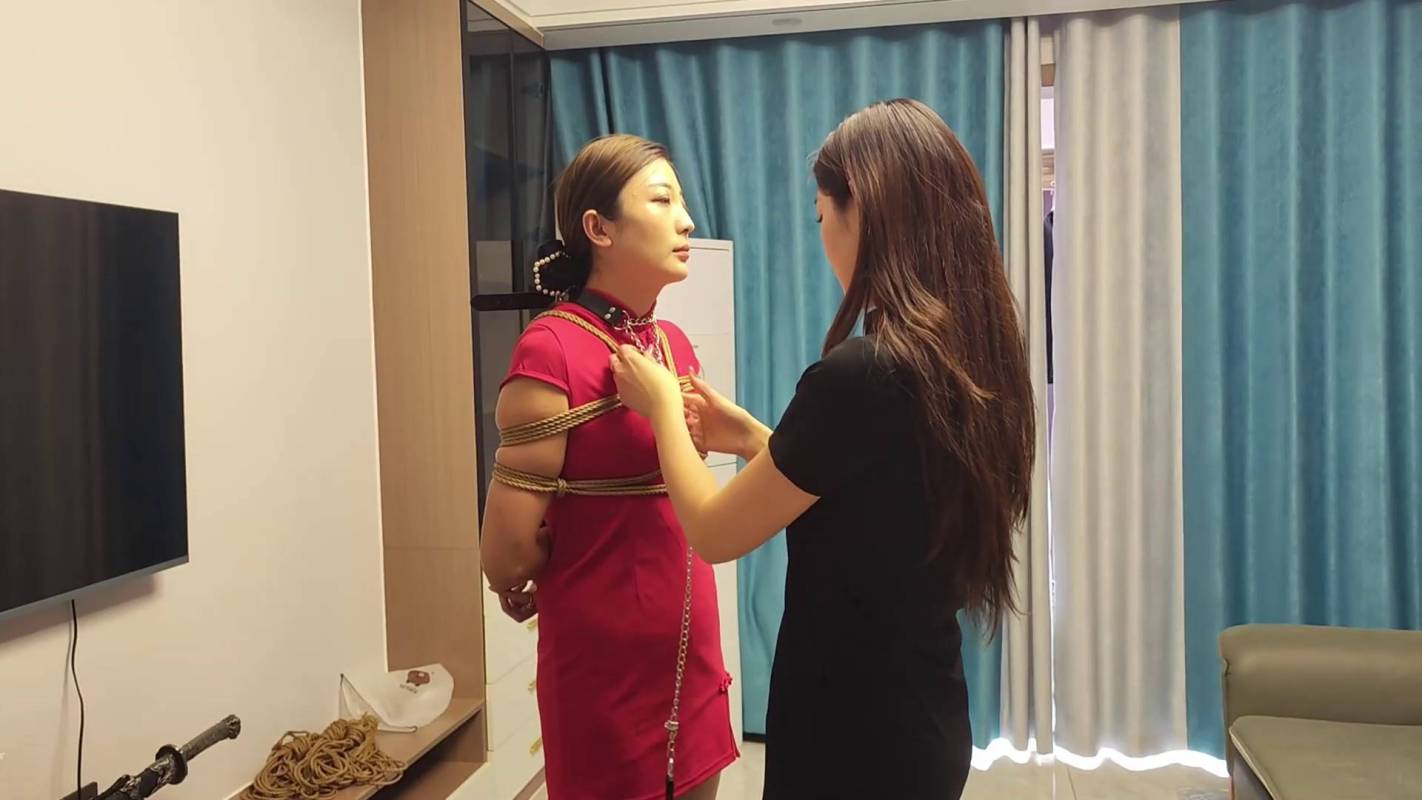 李大侠原创绳艺.vk视频新作之茜茜与佳佳的游戏！在线看！