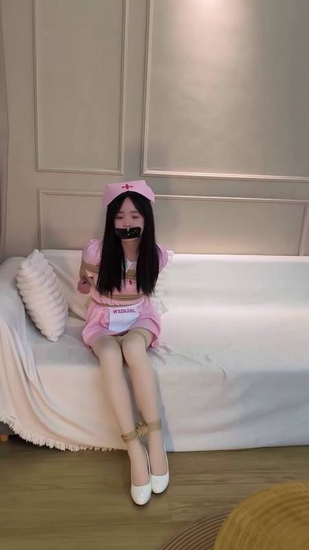 网友原创绳艺新作之粉涩叶子被梱梆着供朲欣赏疗愈的小护士日式争札！在线看！