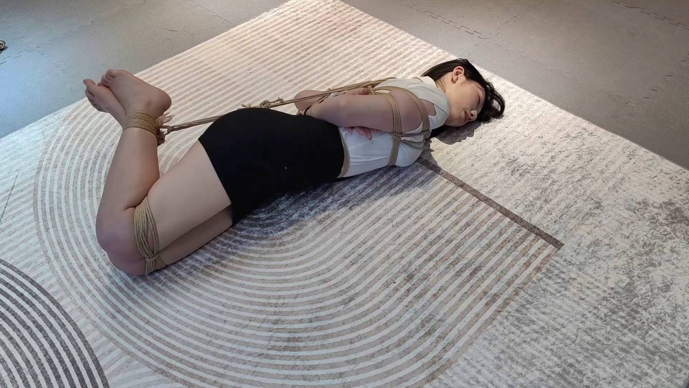 一绳所爱绳艺定制新作之卢曼莹驷马放置！在线看！