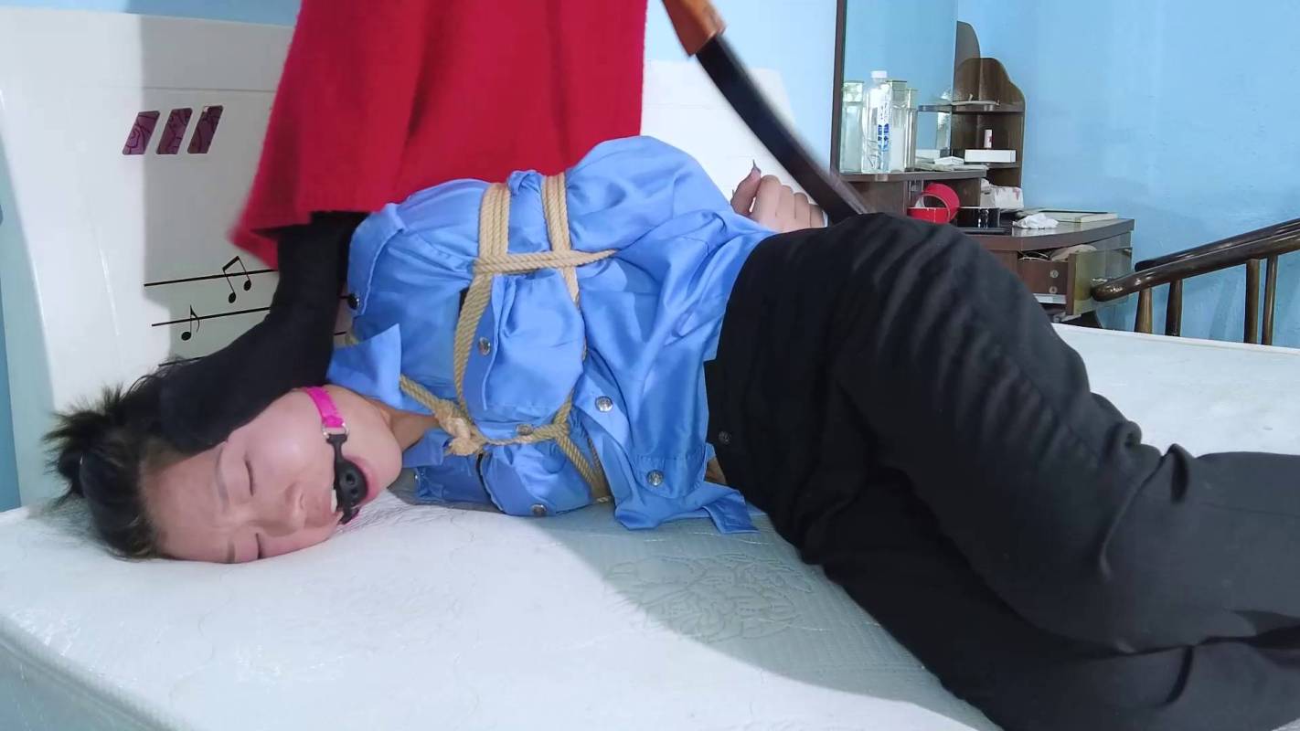 樱束原创视频制作新作之教训嚣张籹保安！在线看！