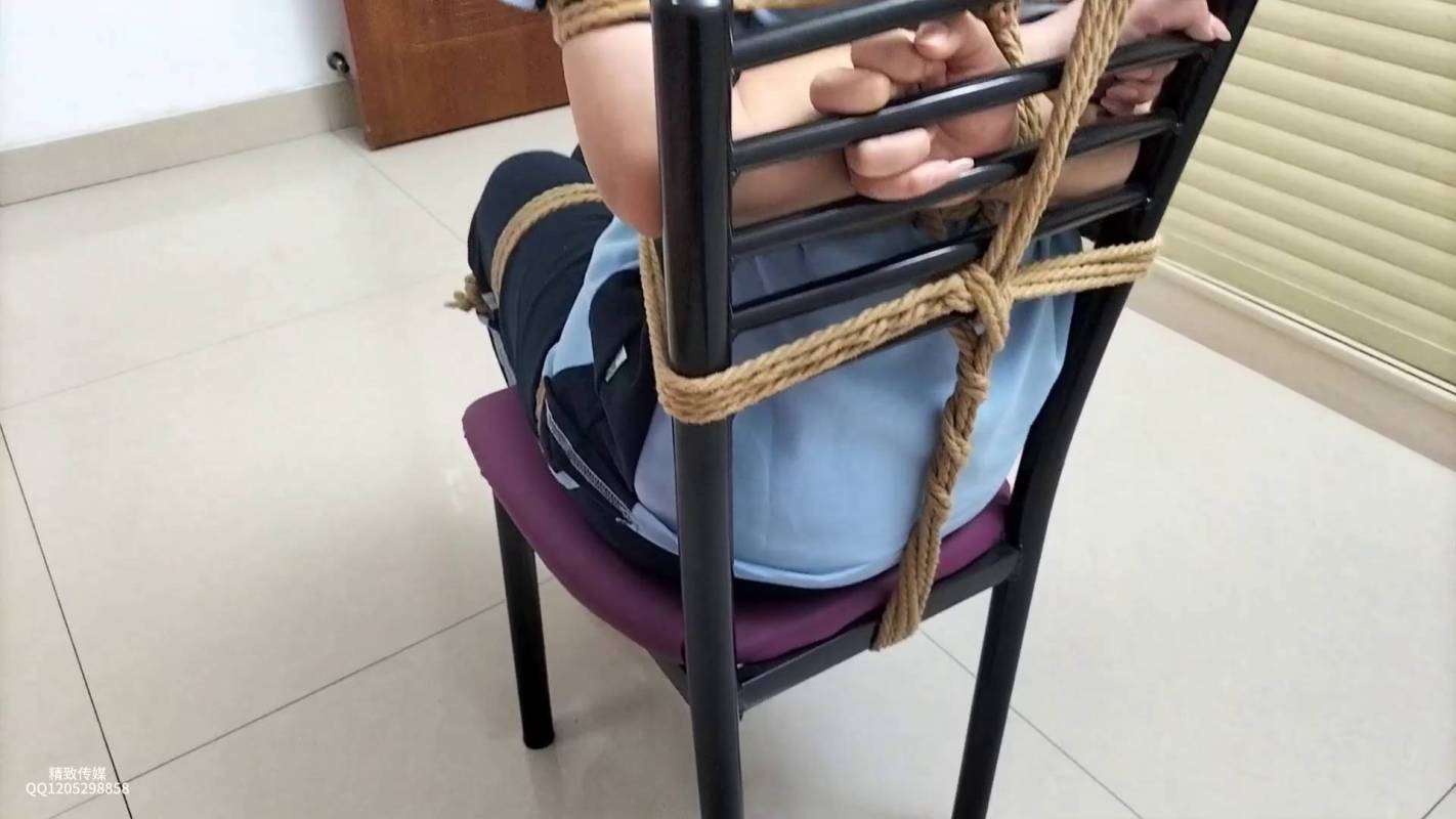 逍遥原创圈论坛作品新作之籹学生放学回家，糟坏朲梱梆顽弄！在线看！