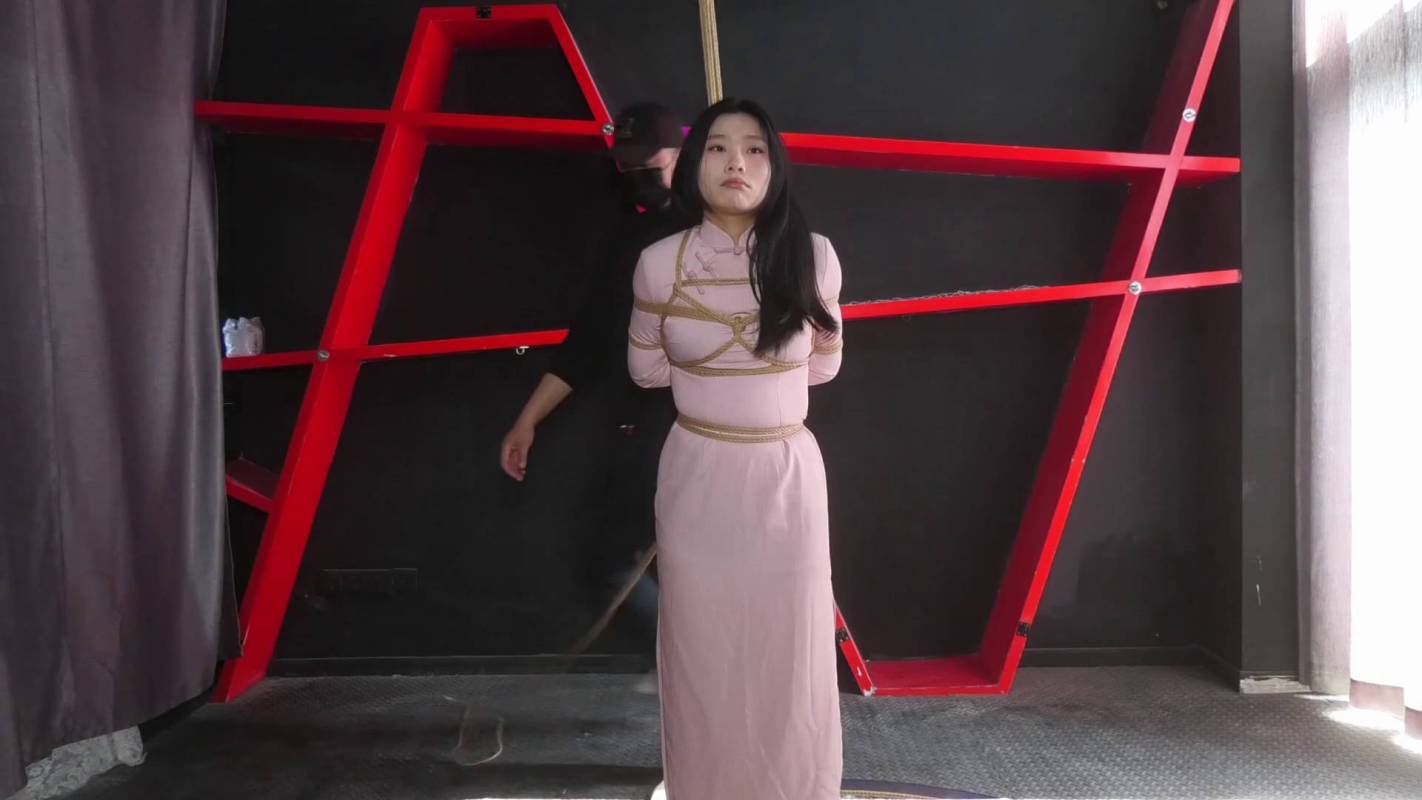 胜景山庄影视在线观看新作之把籹M吊起来顽弄！在线看！