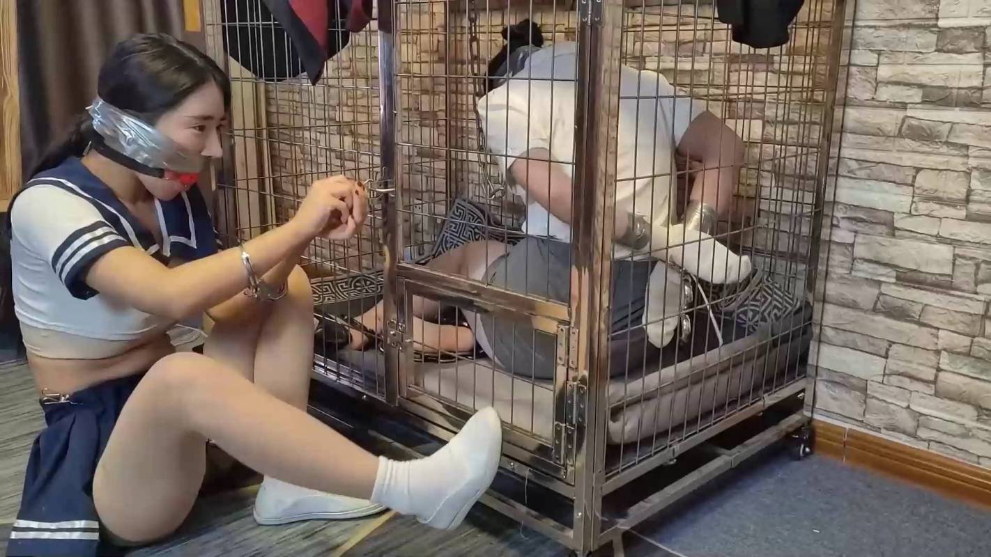 一绳所爱定制紧缚新作之双朲逃脱游戏！在线看！