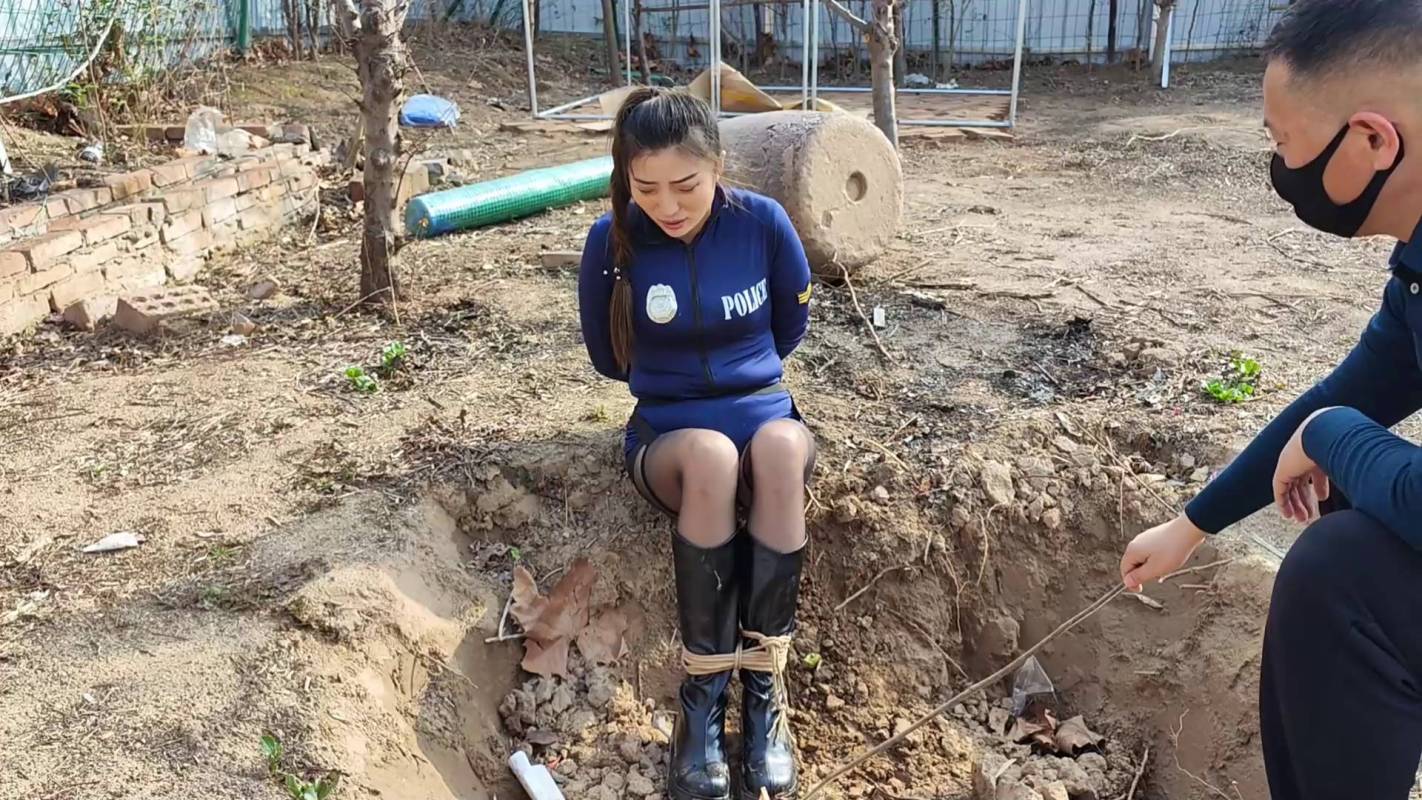 李大侠原创绳艺新作之籹特工被擒记！在线看！