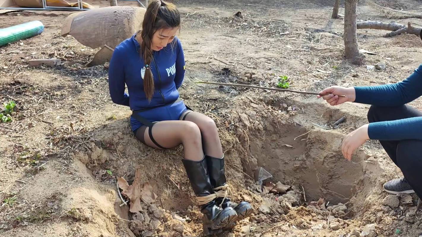 李大侠原创绳艺新作之籹特工被擒记！在线看！